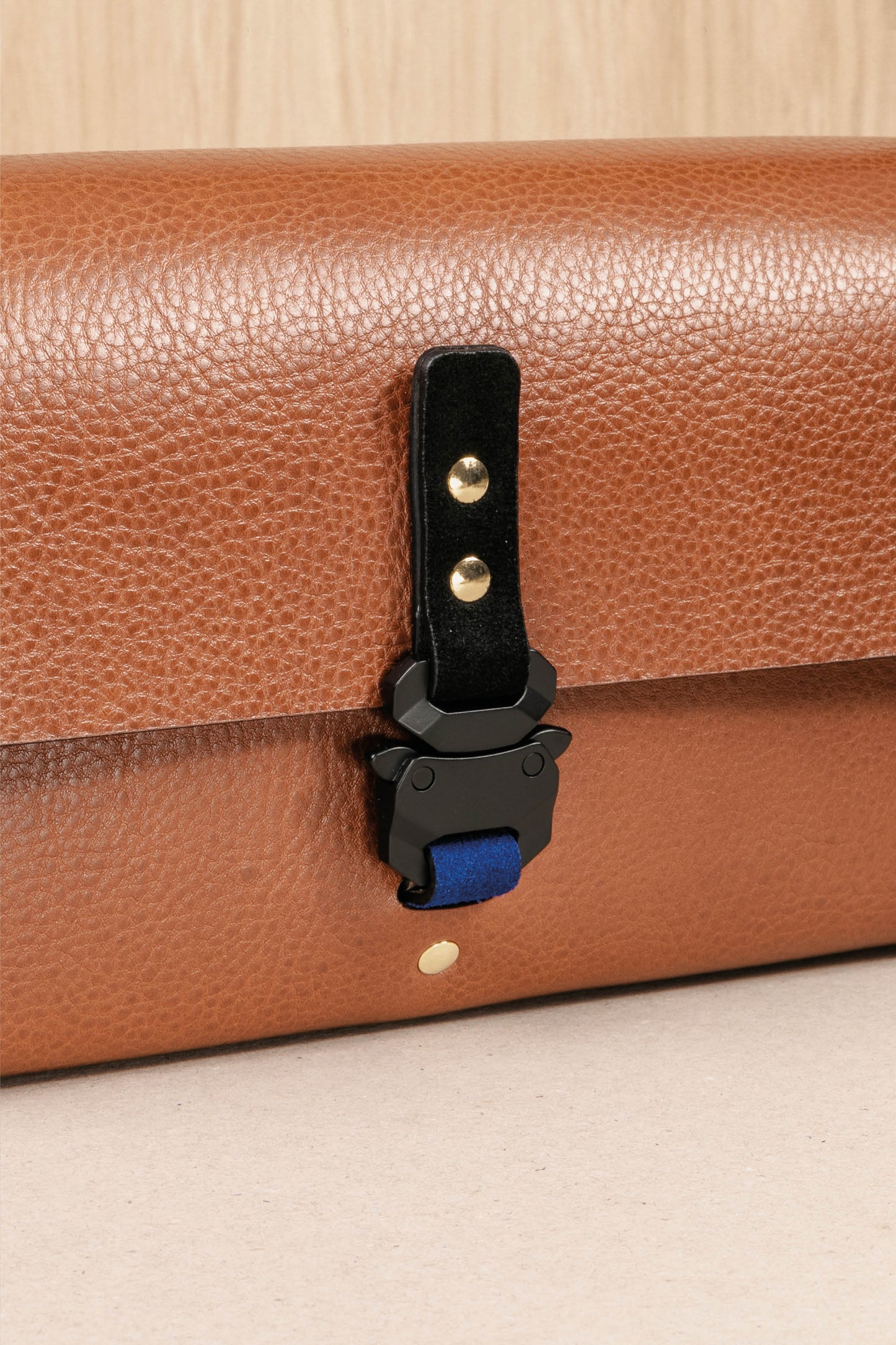 atelier de maroquinerie | le sac pia